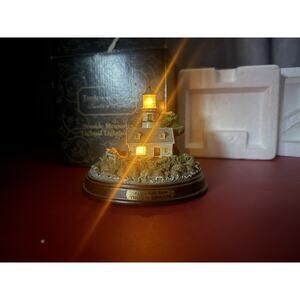 NIB Thomas Kinkade Seaside Memories Lighted Lighthouse A Light in the Storm COA